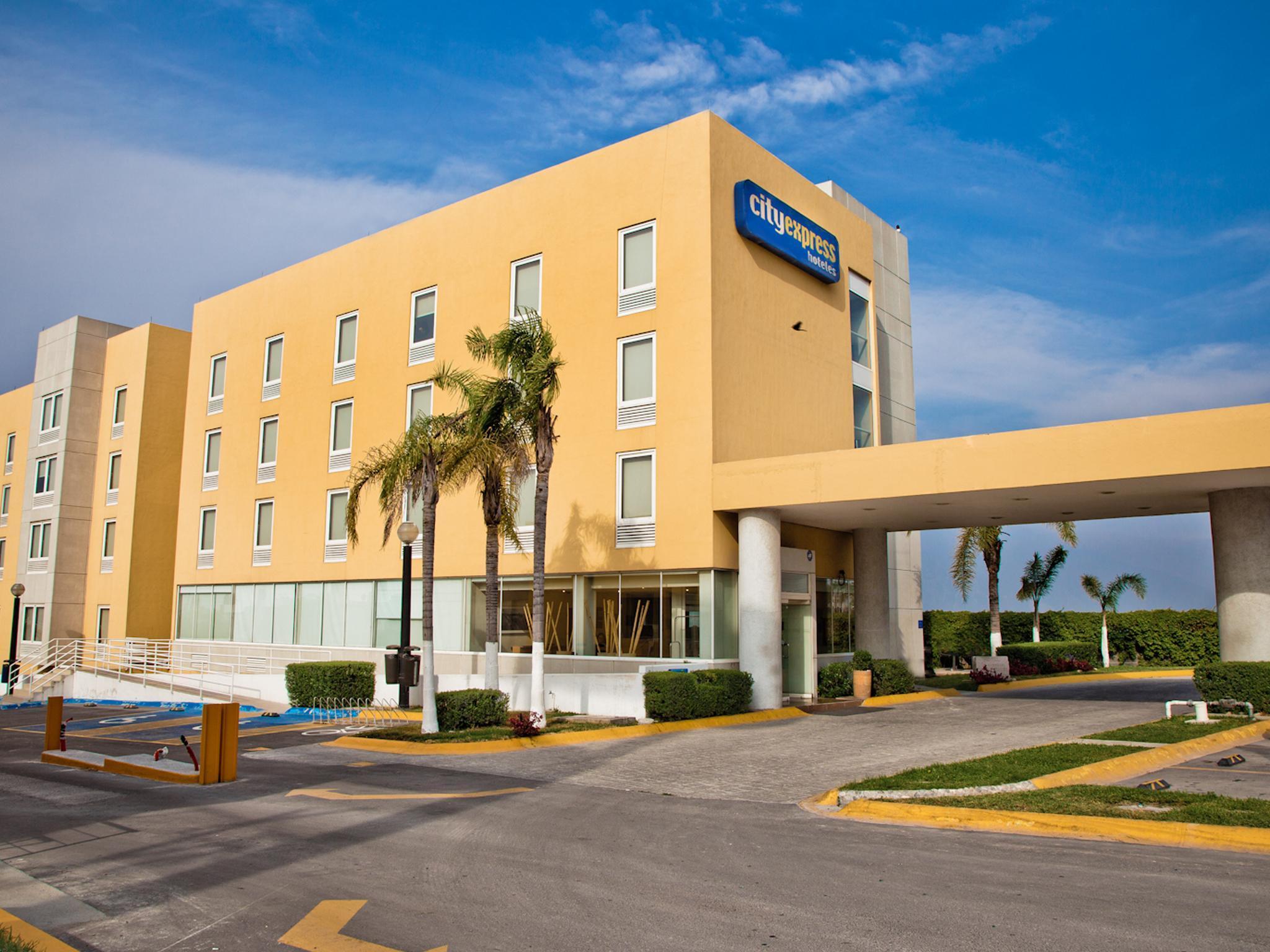City Express By Marriott Monterrey Santa Catarina Exterior foto