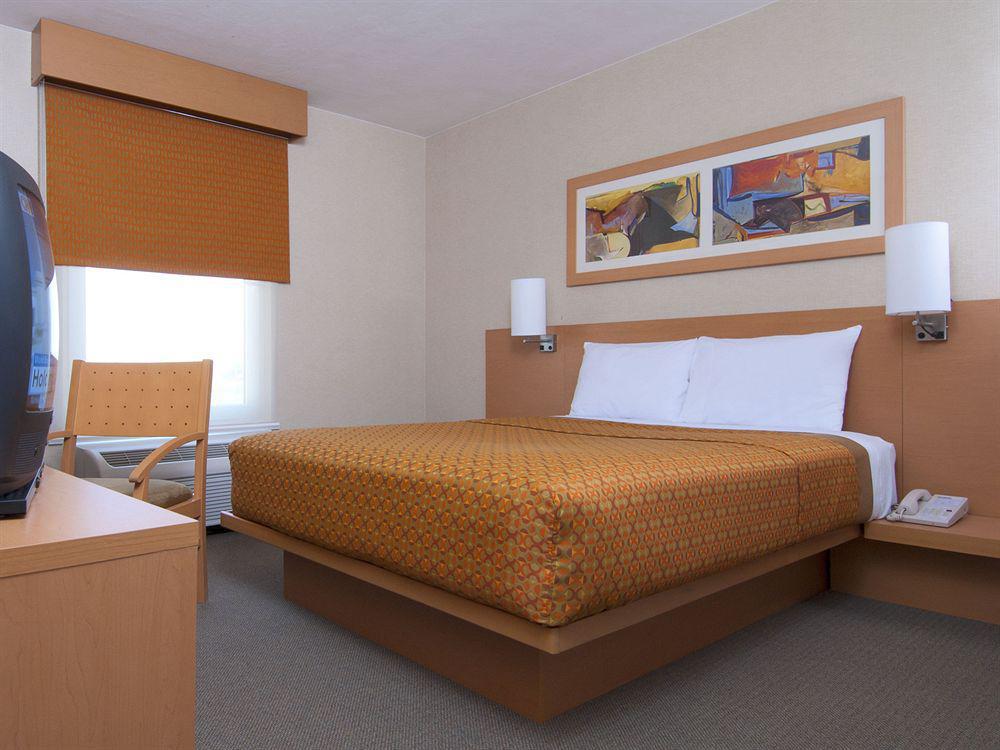 City Express By Marriott Monterrey Santa Catarina Exterior foto